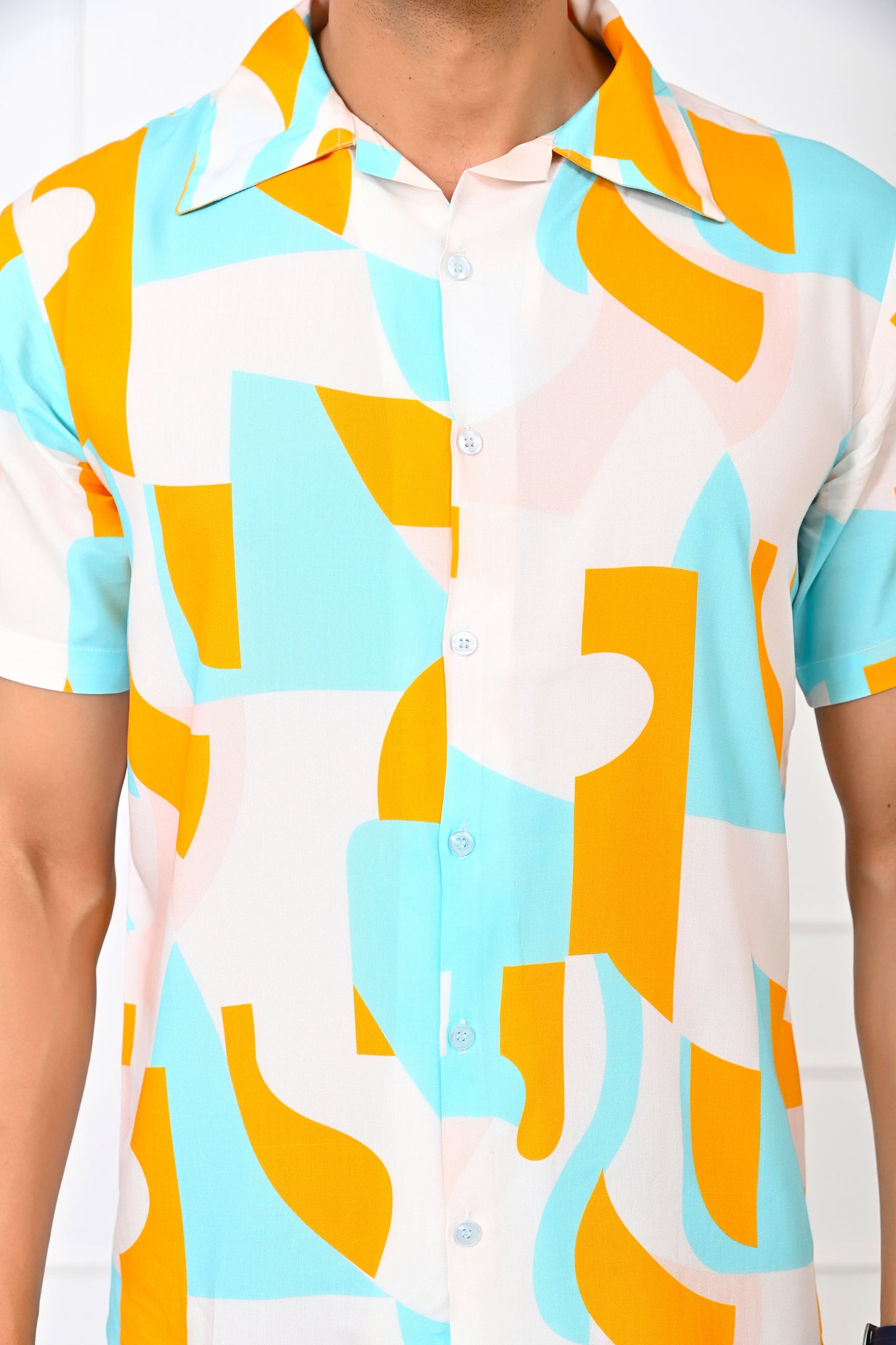 Men’s Abstract Short Sleeve Shirt – Turquoise & Orange Beach Outfit