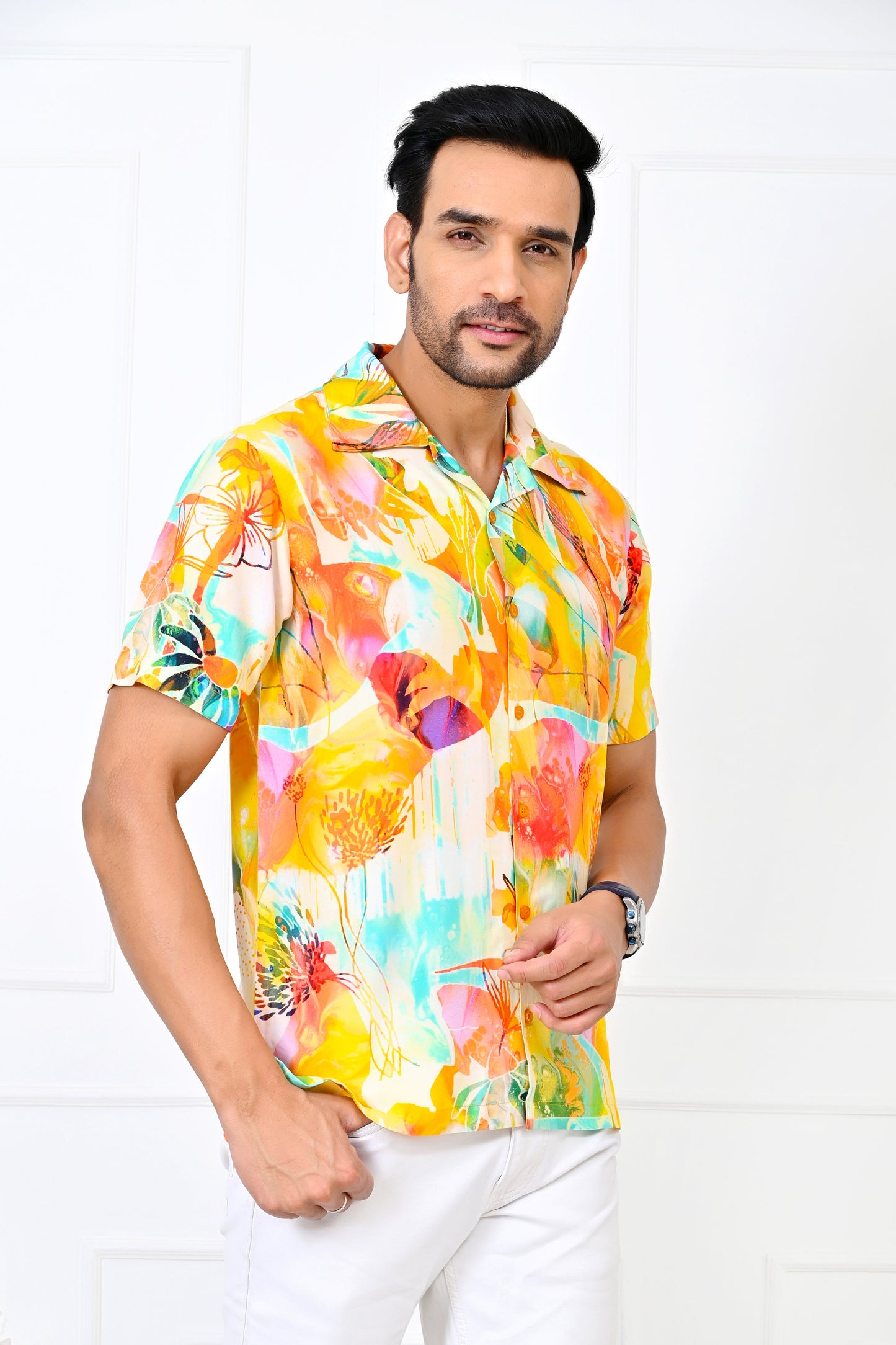 Men’s Yellow Floral Short Sleeve Shirt – Summer Beach Resort Outfit