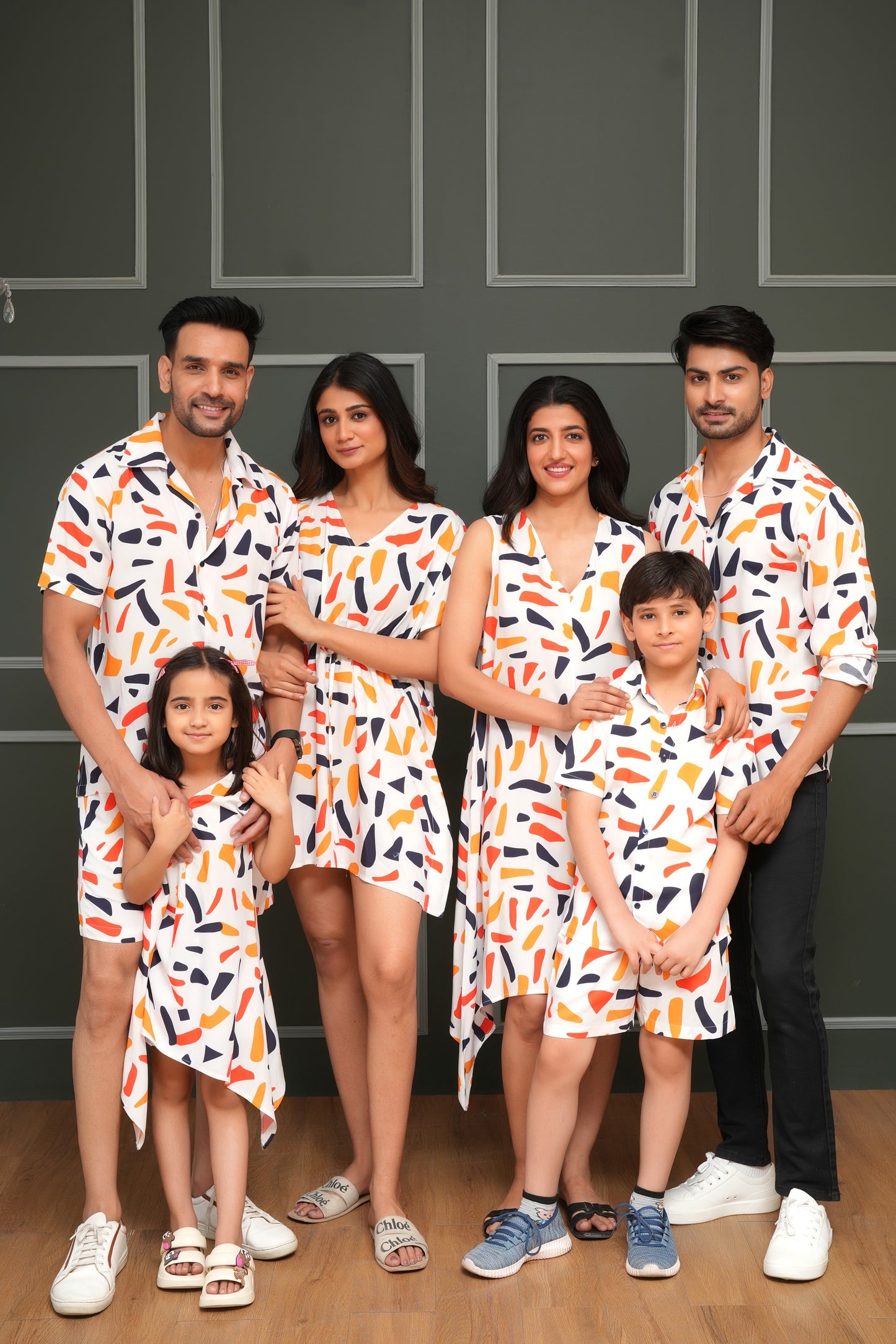 Group Matching Outfits – Coordinated Tropical Vacation Wear for Friends & Family