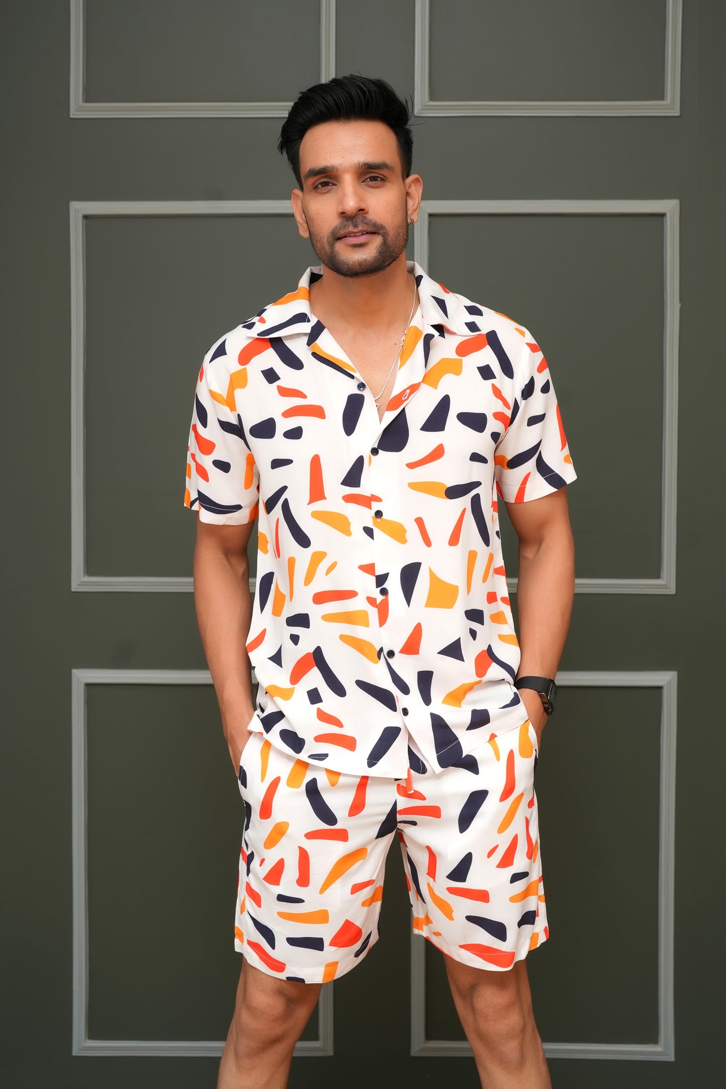 Men’s Tropical Co-Ord Set – Cabana Collar Shirt & Shorts Vacation Wear