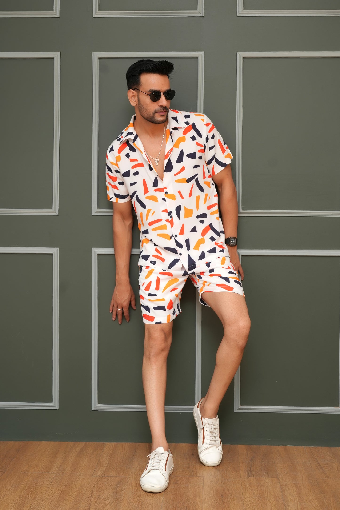 Men’s Tropical Co-Ord Set – Cabana Collar Shirt & Shorts Vacation Wear