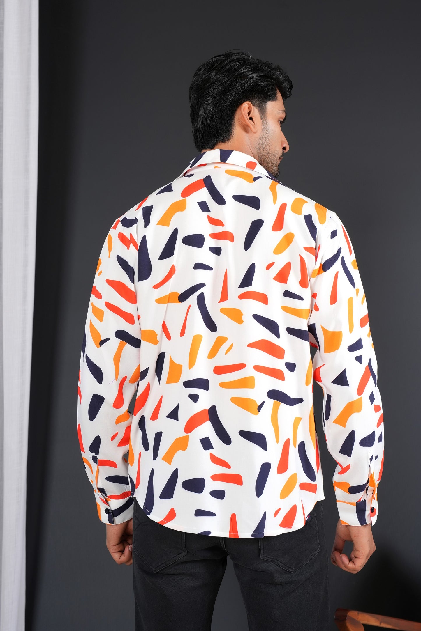 Men’s Full Sleeve Shirt – Tropical Print Lightweight Holiday Wear