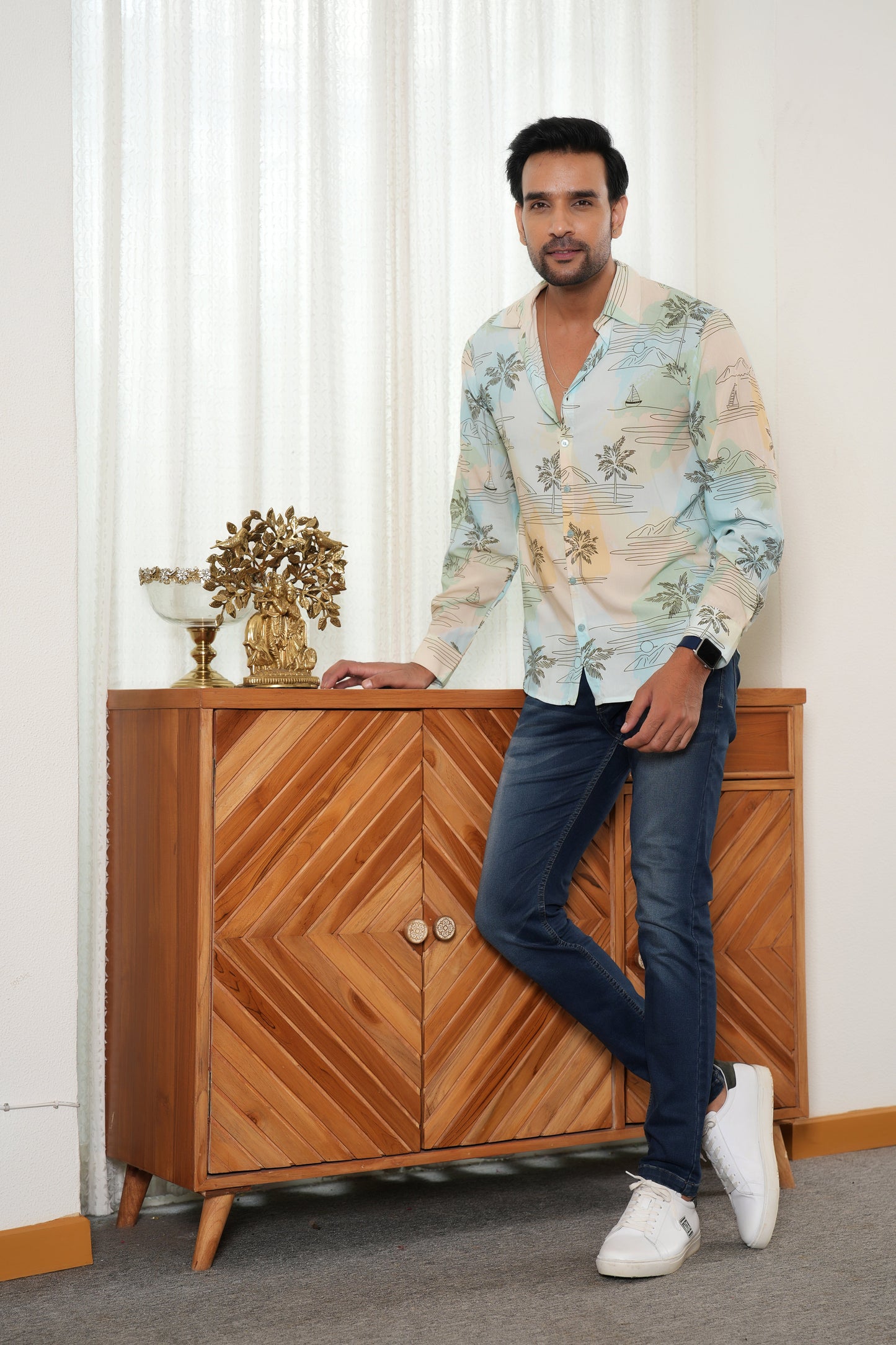 Men’s Full Sleeve Resort Shirt – Elegant Beachwear