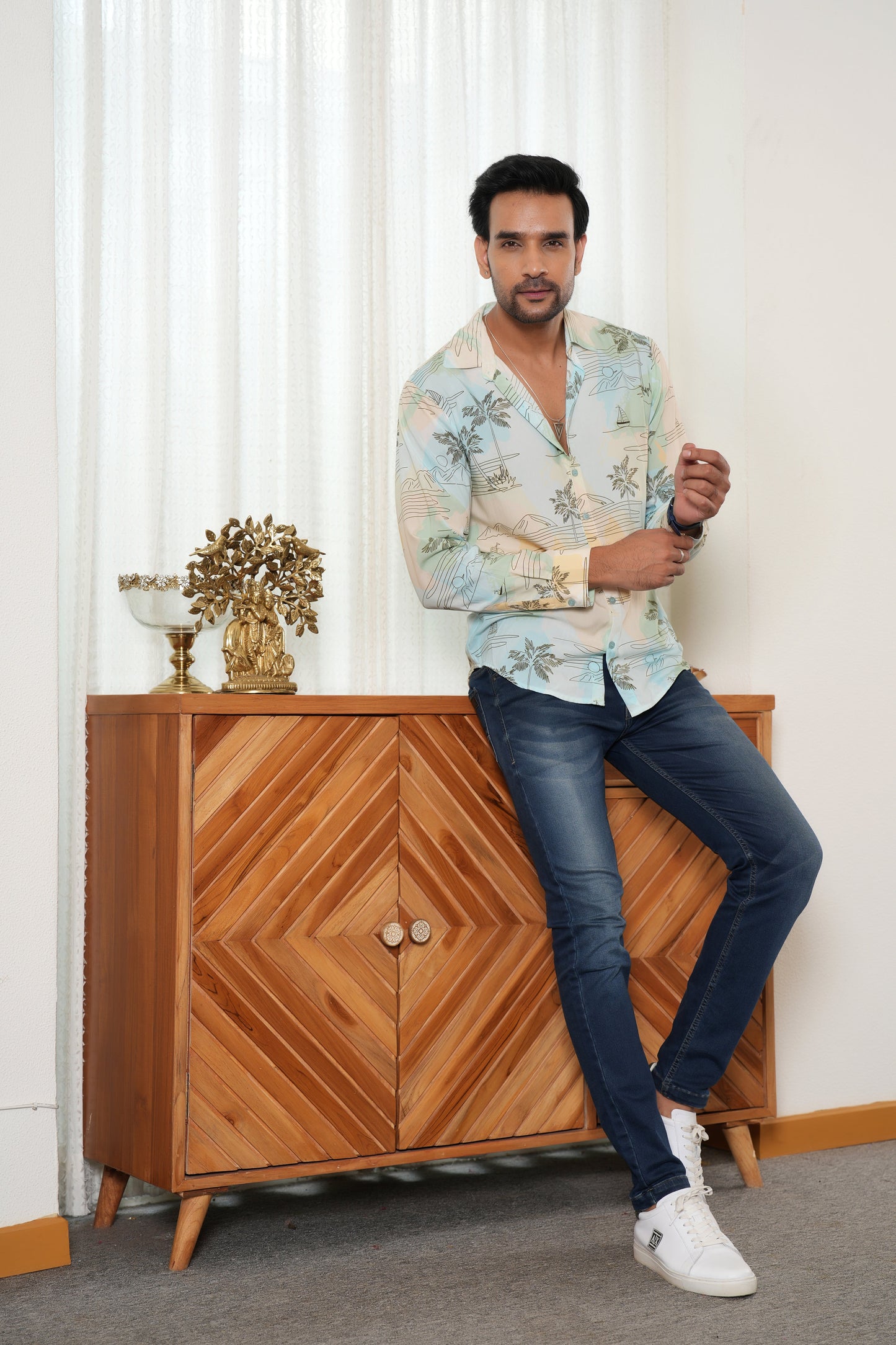 Men’s Full Sleeve Resort Shirt – Elegant Beachwear