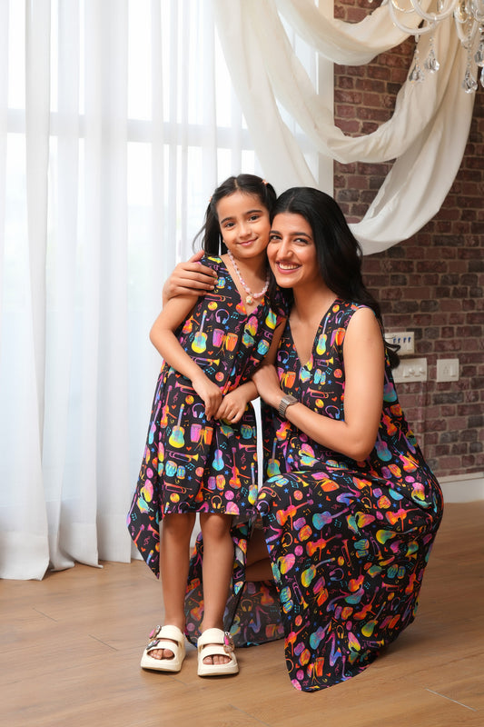 Mom And Daughter Matching Dresses – Printed Resort Wear For Vacations