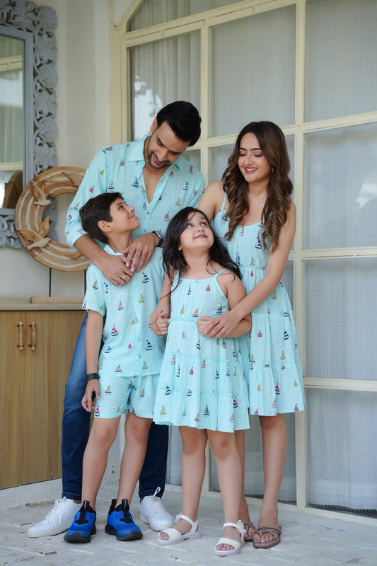 Family Twinning Outfits – Coordinated Beachwear for Holiday and Get Together