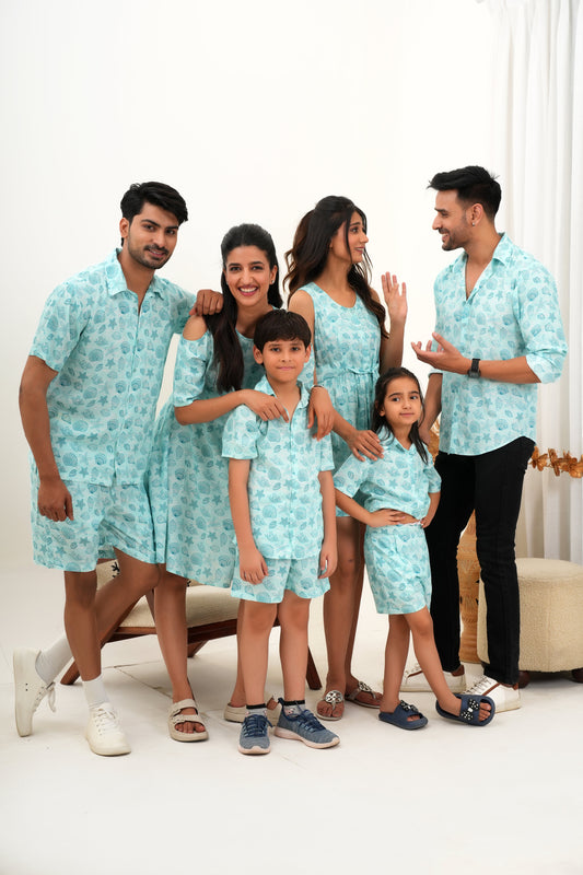 Group Matching Outfits – Coordinated Holiday Looks for Friends