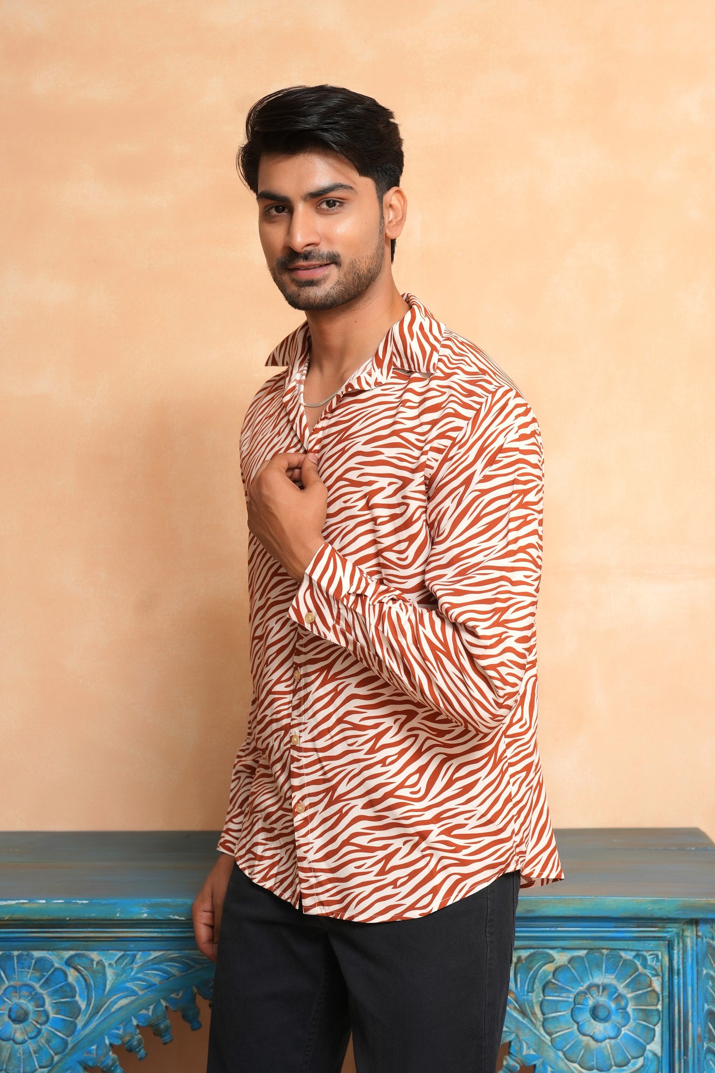 Full Sleeve Shirt for Men – Lightweight Tropical Cruise Style
