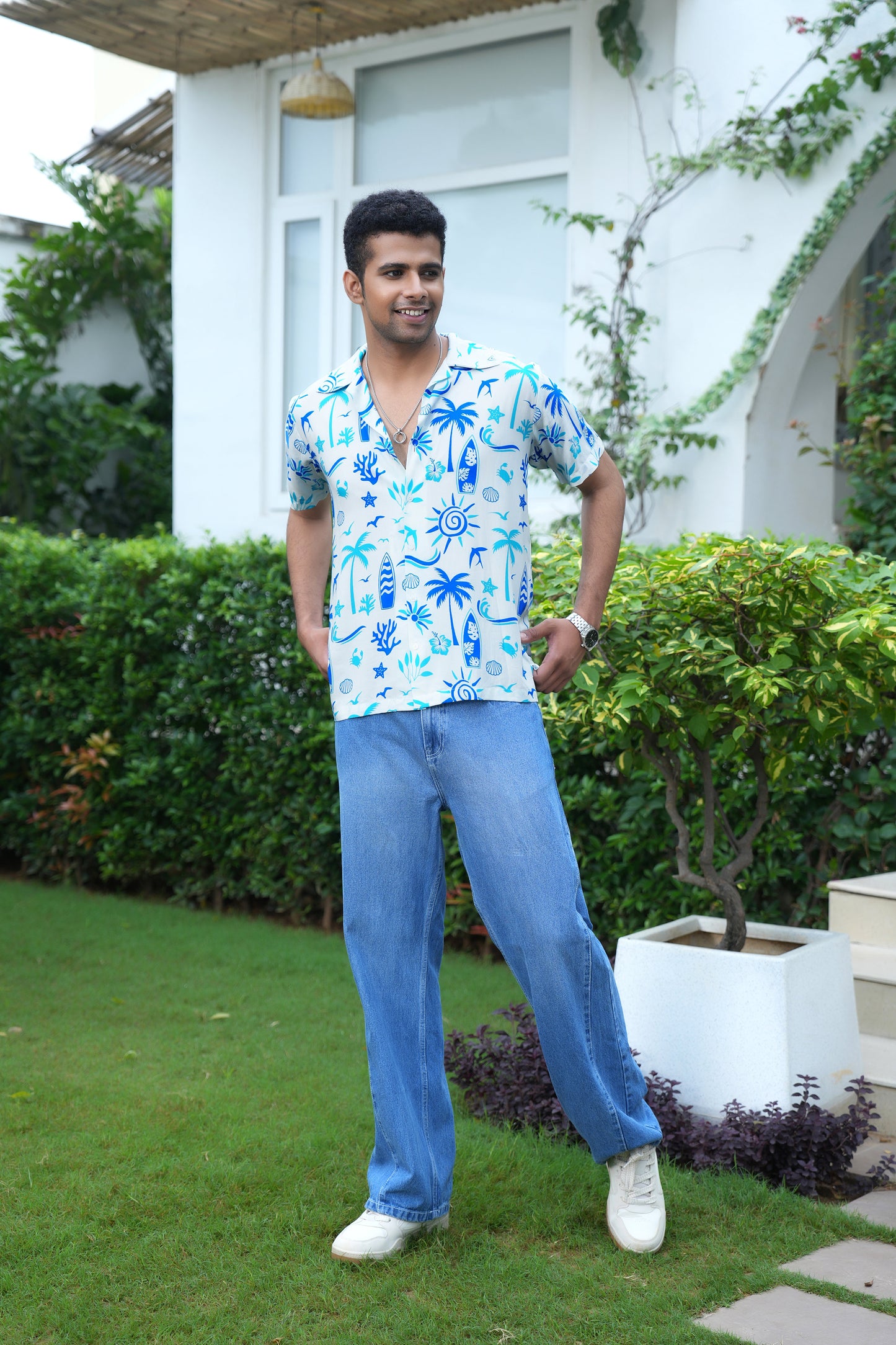 Mens Short Sleeve Beach Shirt – Pool Party Resort Holiday and Vacation Wear