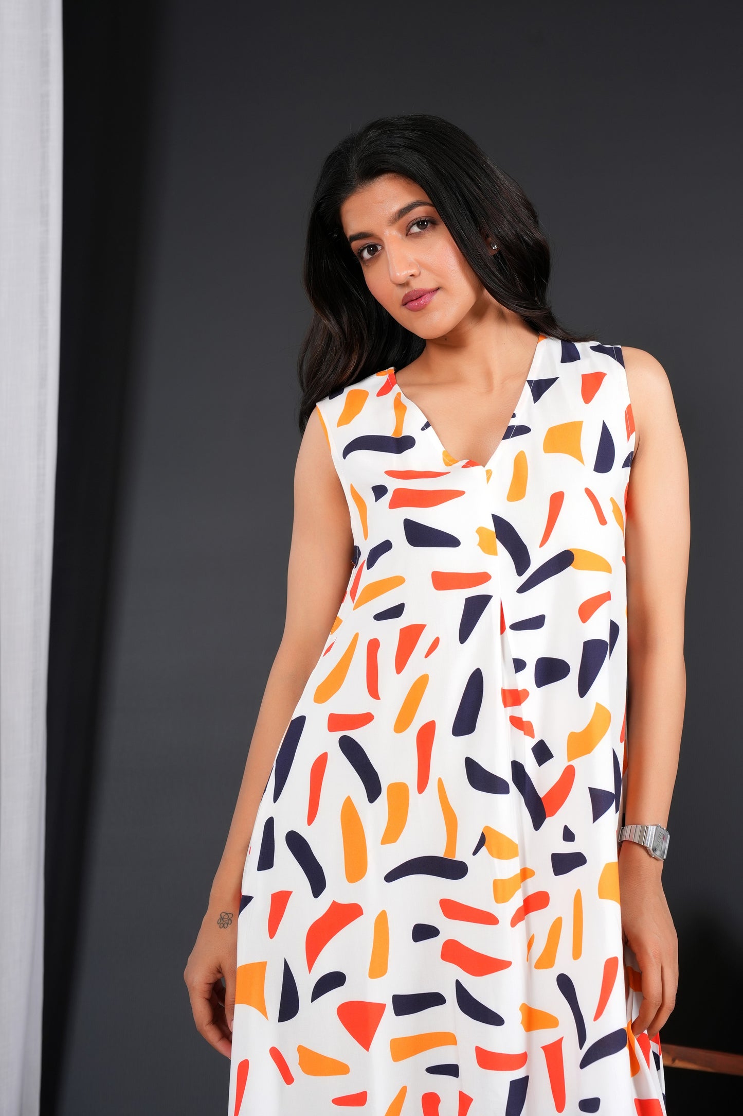 Sleeveless Midi A-Line Dress for Women – Tropical Print Resort Wear