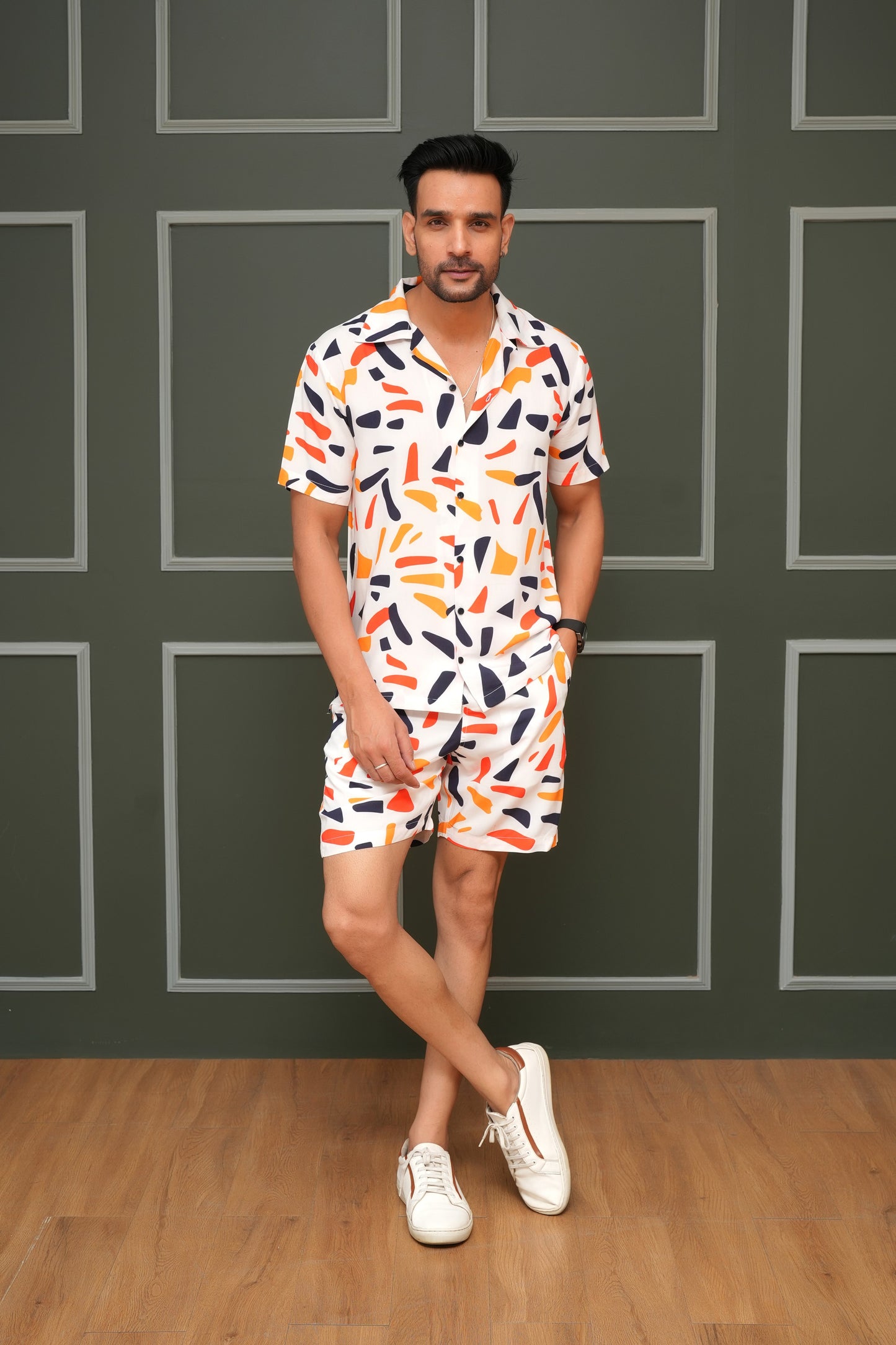 Men’s Tropical Co-Ord Set – Cabana Collar Shirt & Shorts Vacation Wear