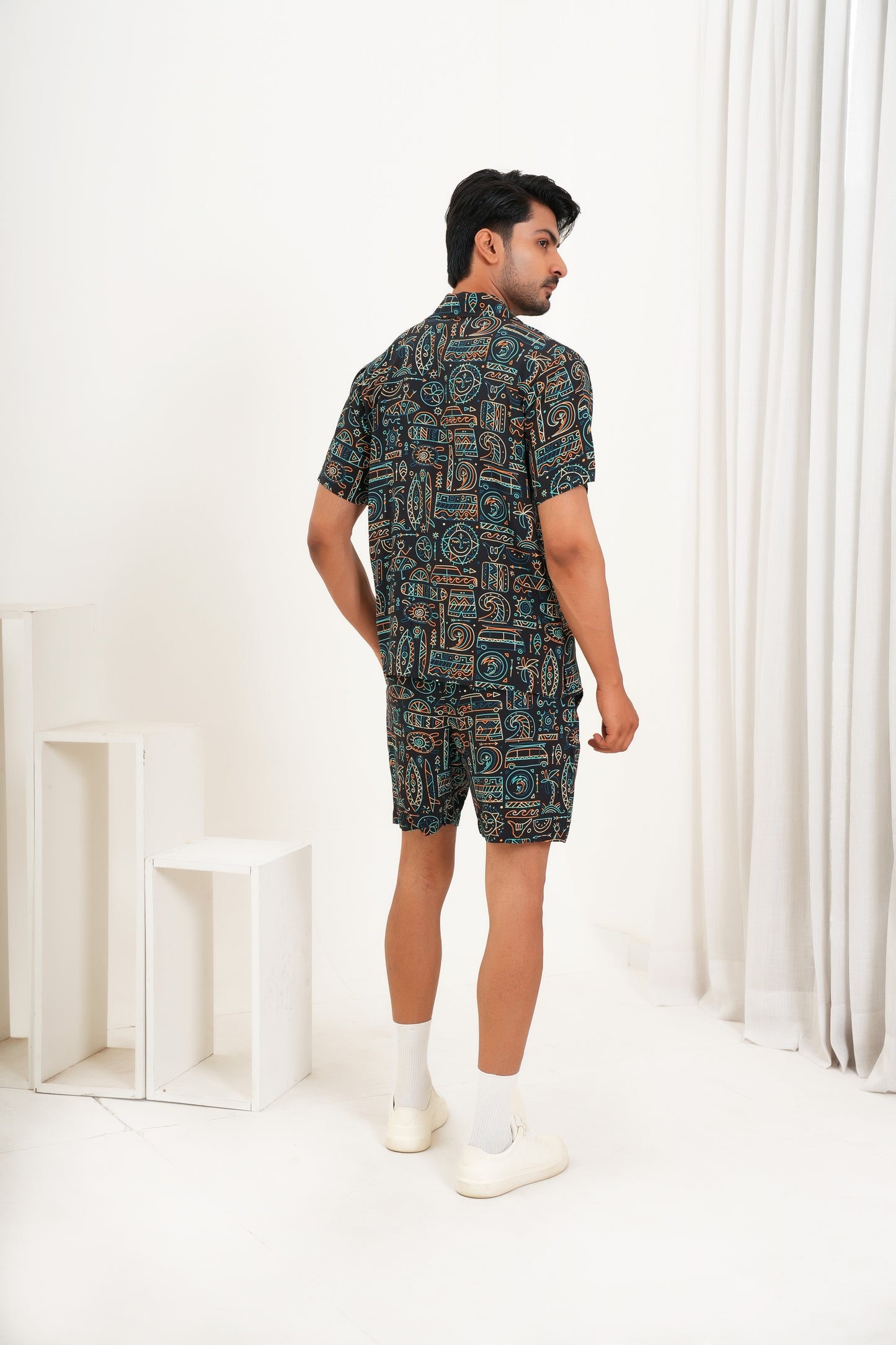 Men’s Matching Shirt and Short Co-ord Set – Printed Statement Look