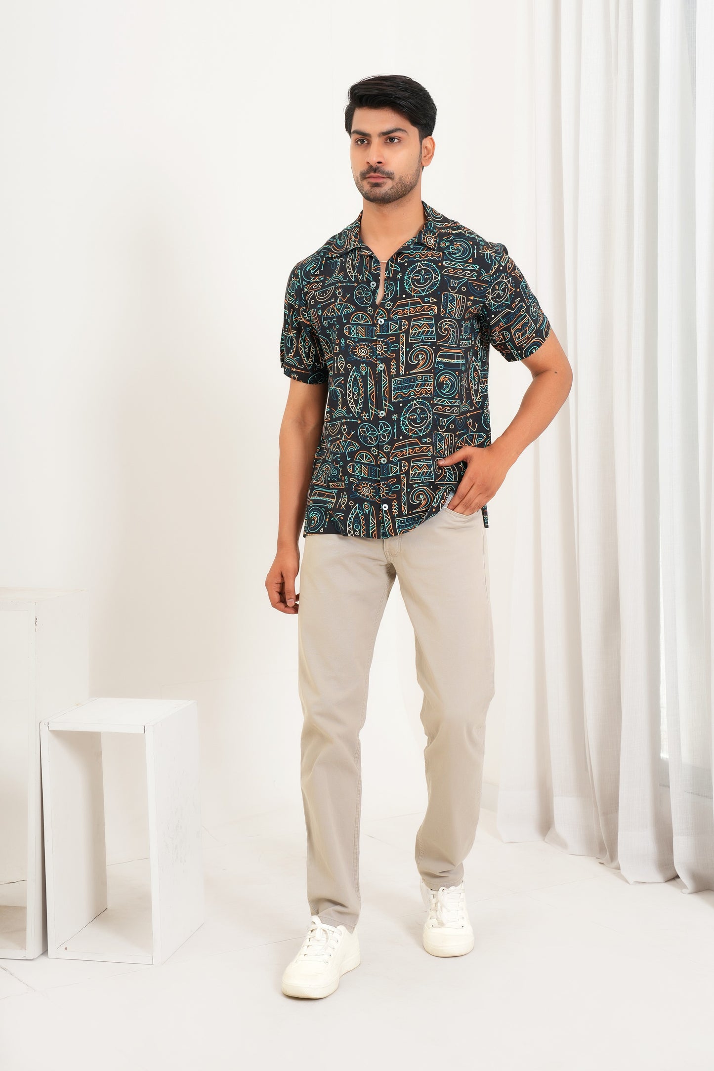 Men’s Printed Shirt – Short Sleeve, Statement Casual