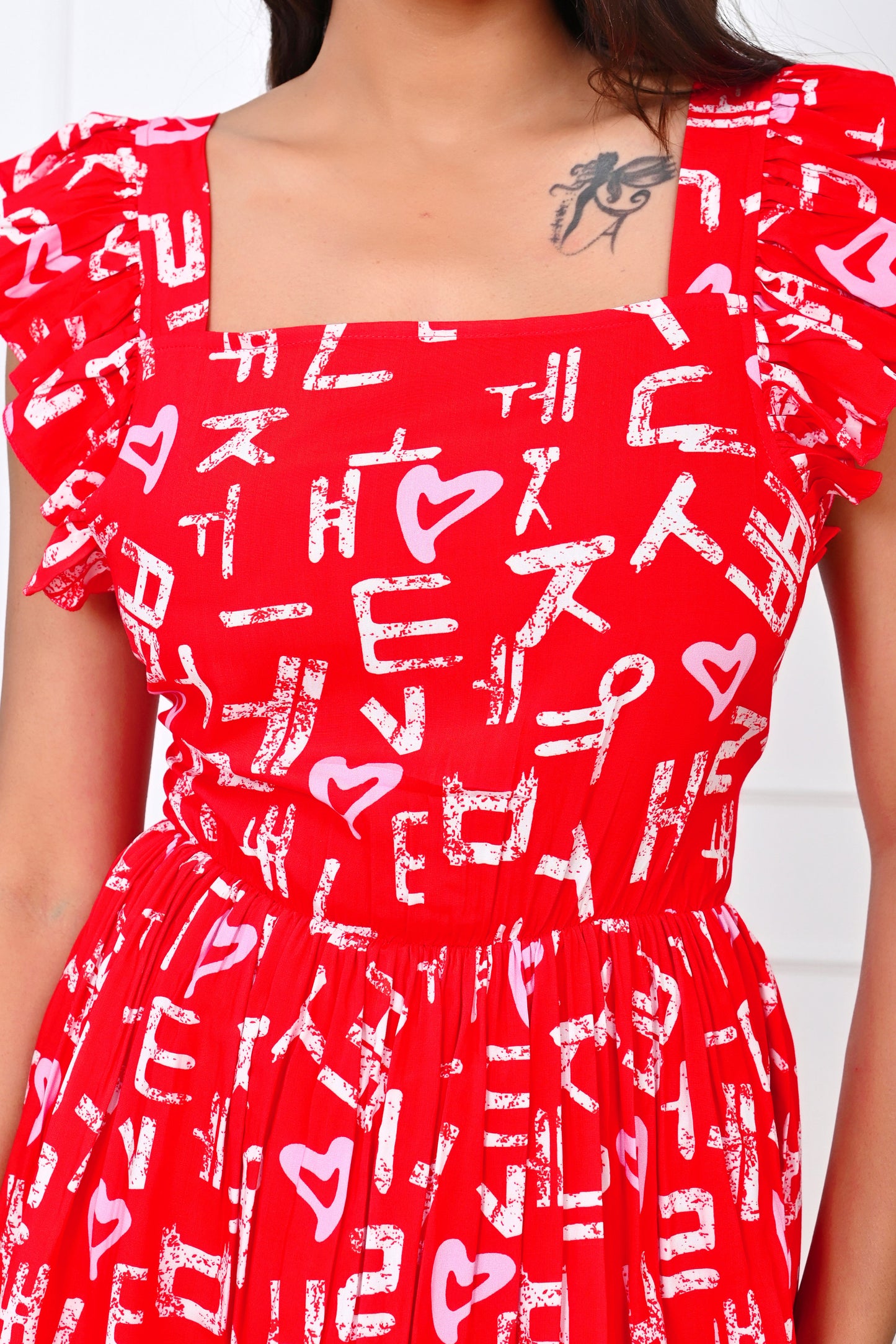 Women’s Love Script Short Dress – Romantic Valentine Wear