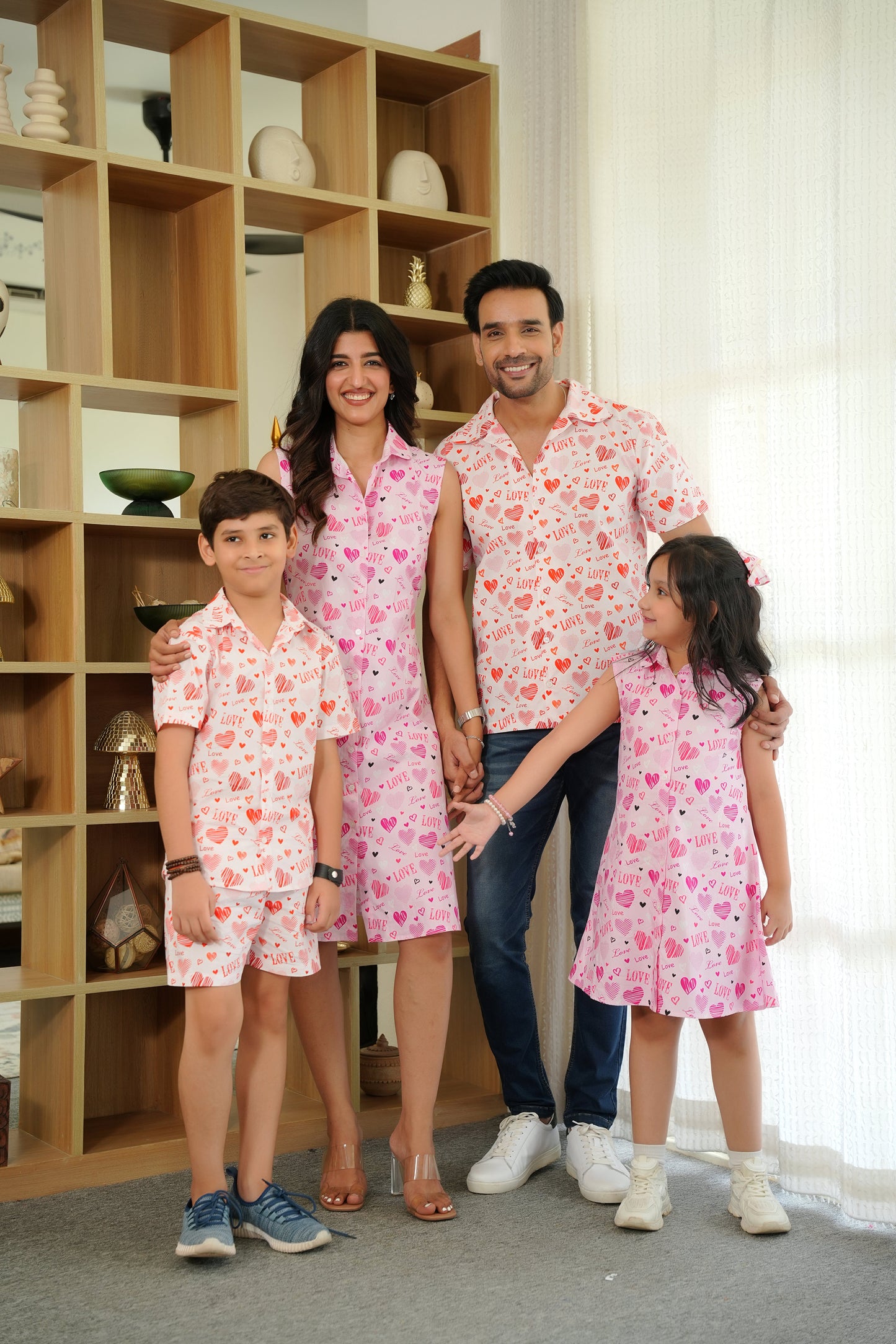 Family Matching Outfits – Love Print White Vacation Combo