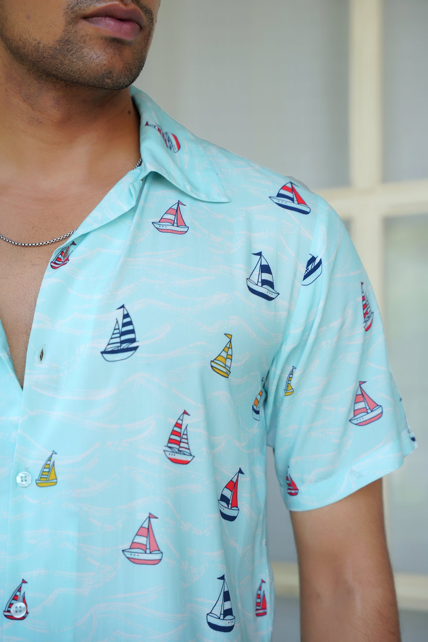 Men Short Sleeve Shirt – Casual Beach Resort Pool Party and Holiday Wear