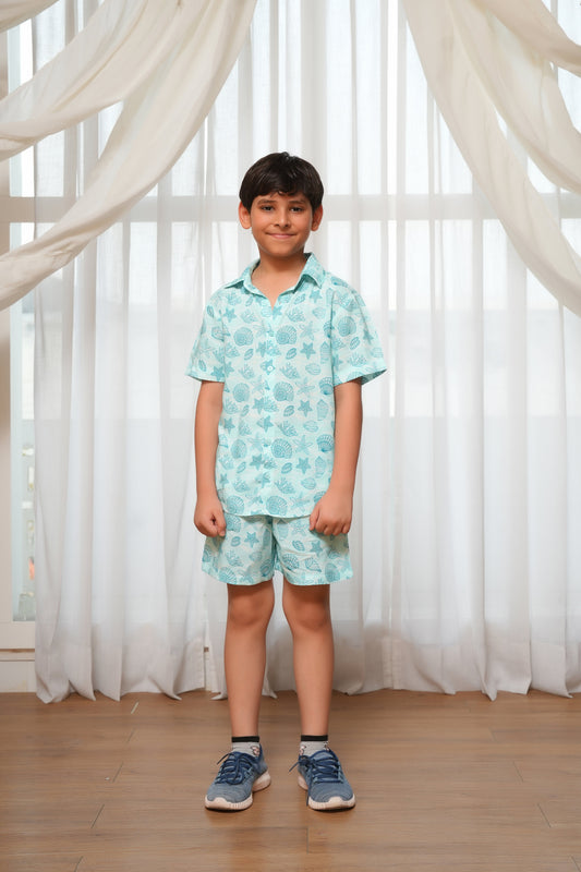 Boys’ Tropical Co-Ord Set – Vacation-Ready Shirt & Shorts Combo