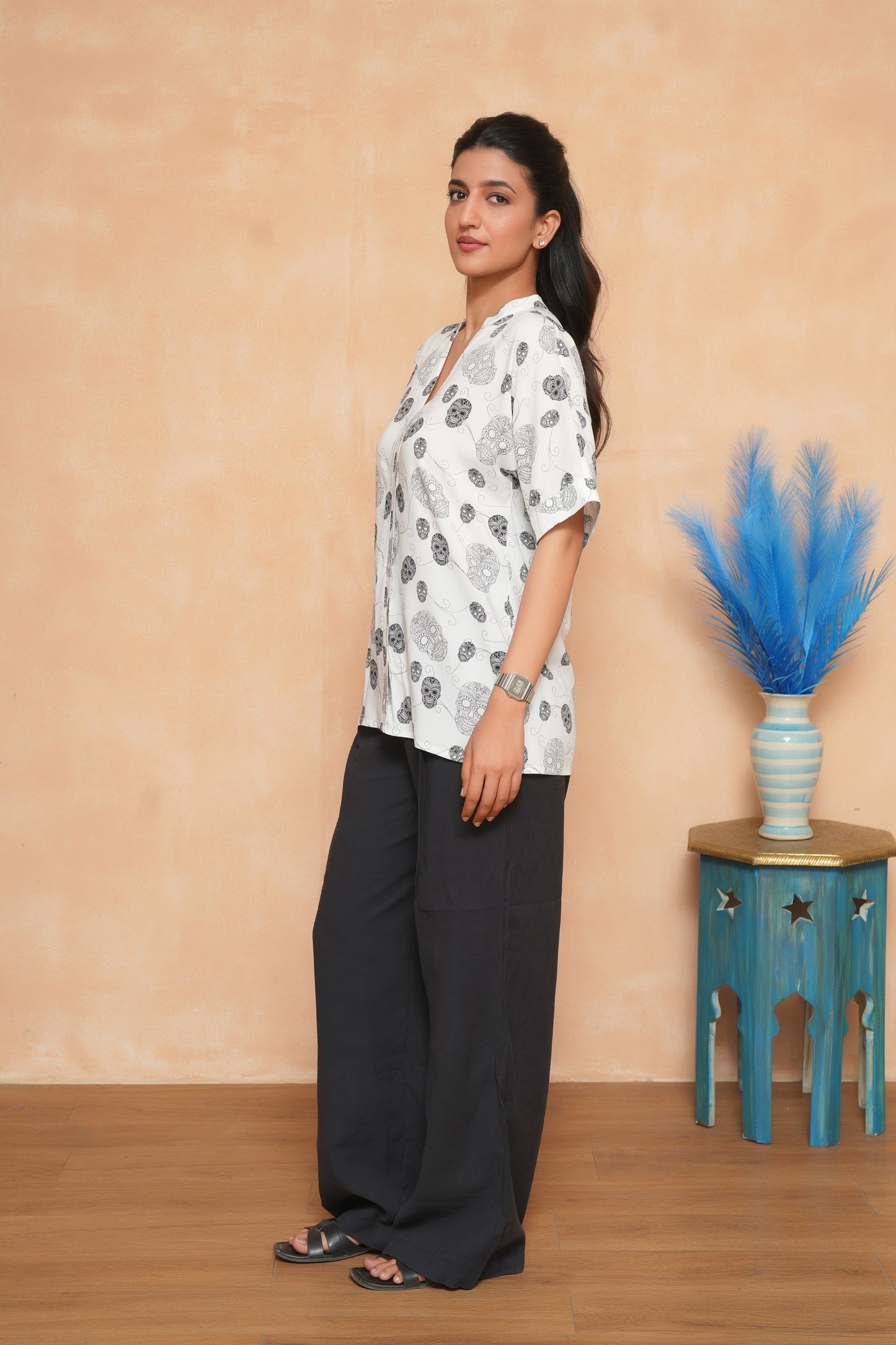 Women's Sleeveless Top – Tropical Casual Holiday Wear