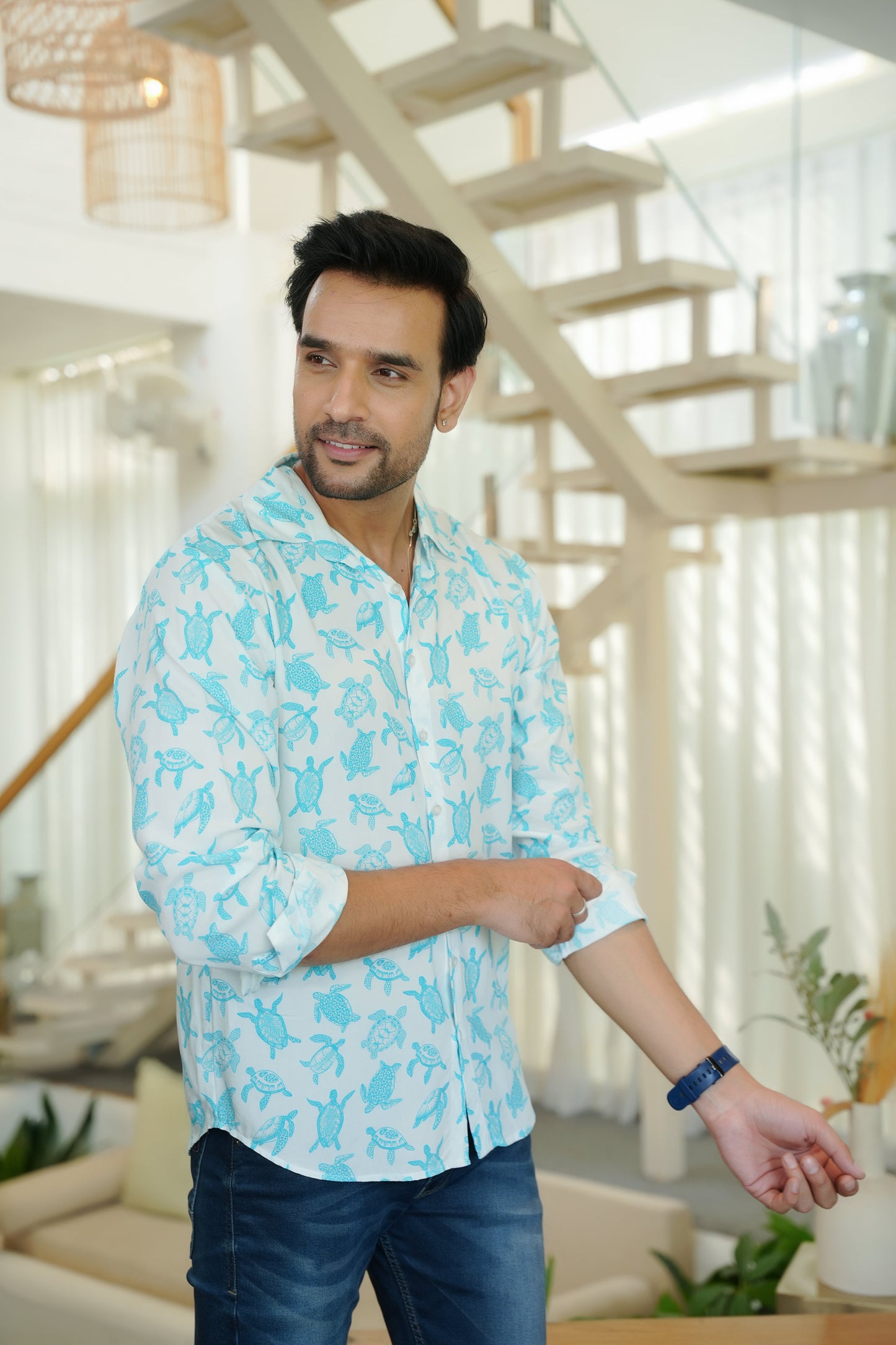 Men’s Full Sleeve Tropical Shirt – White Resort Wear for Vacations