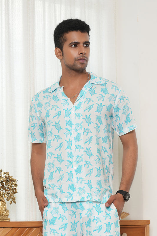 Men’s Short Sleeve Tropical Shirt – White Summer Vacation Outfit