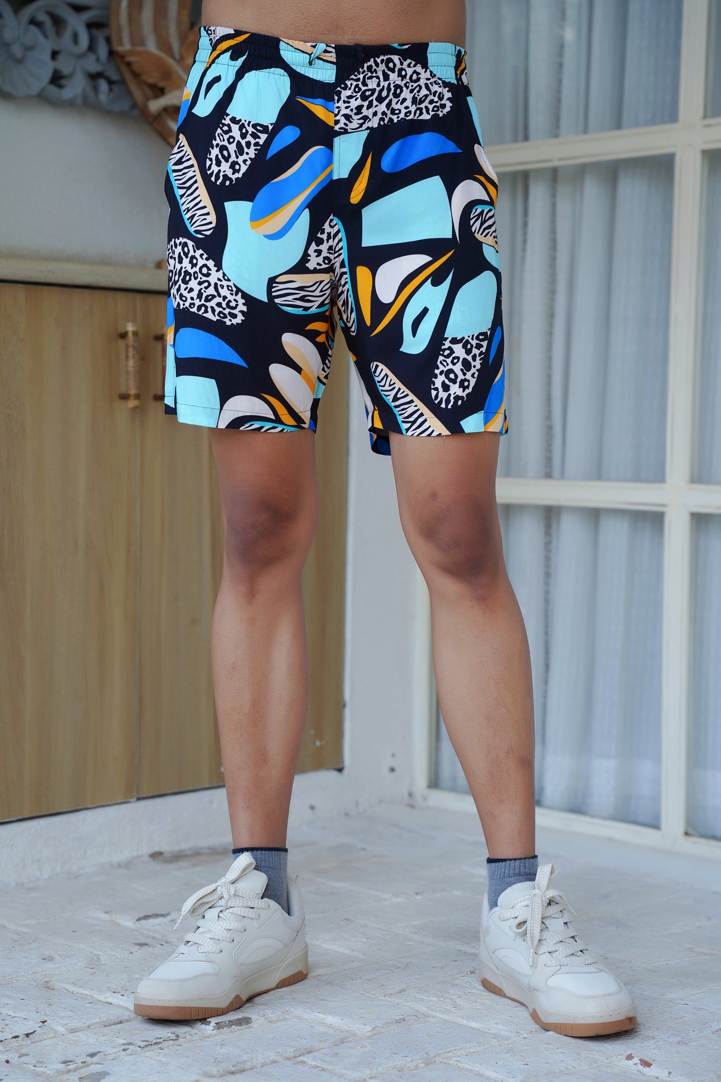 Mens Tropical Shorts – Vacation and Poolside Outfit