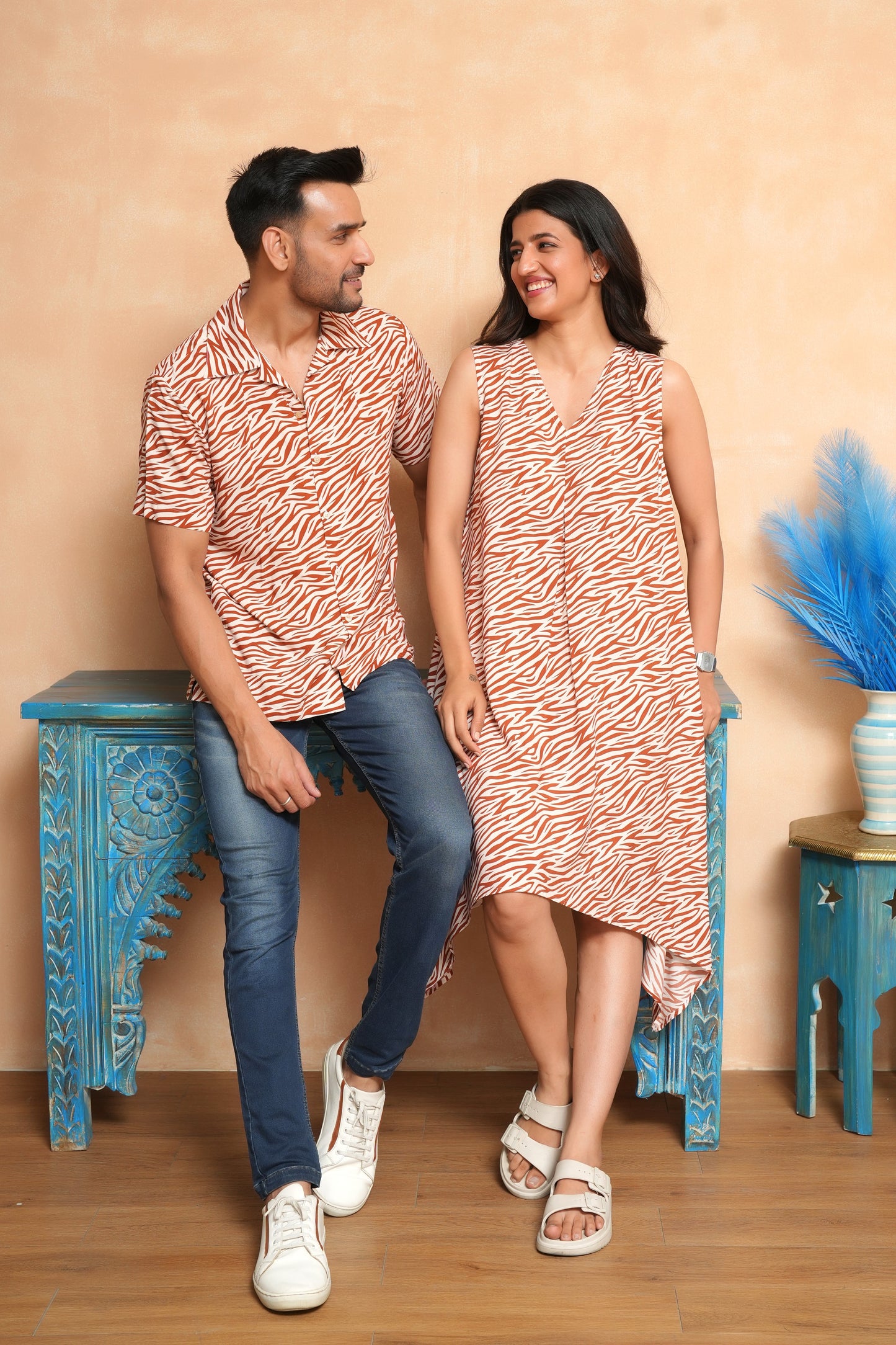 Couples’ Resort Matching Outfits – Stylish Beach Holiday Look