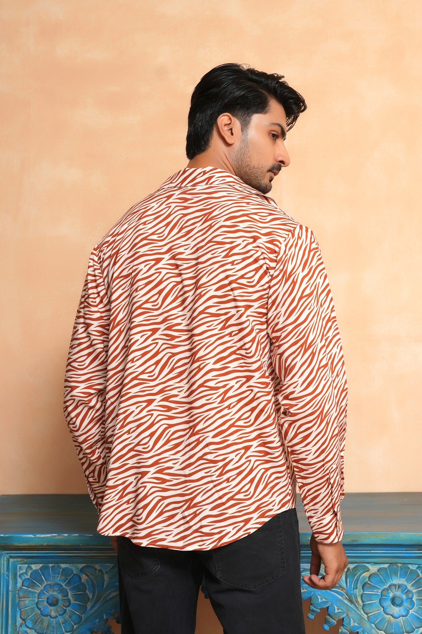 Full Sleeve Shirt for Men – Lightweight Tropical Cruise Style