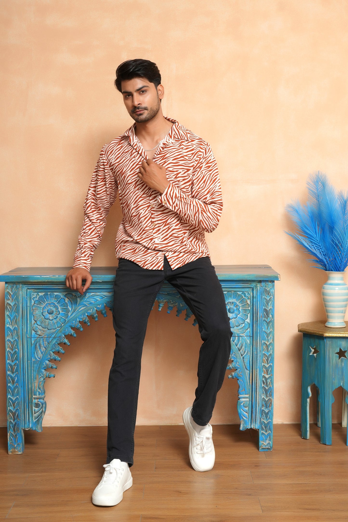Full Sleeve Shirt for Men – Lightweight Tropical Cruise Style