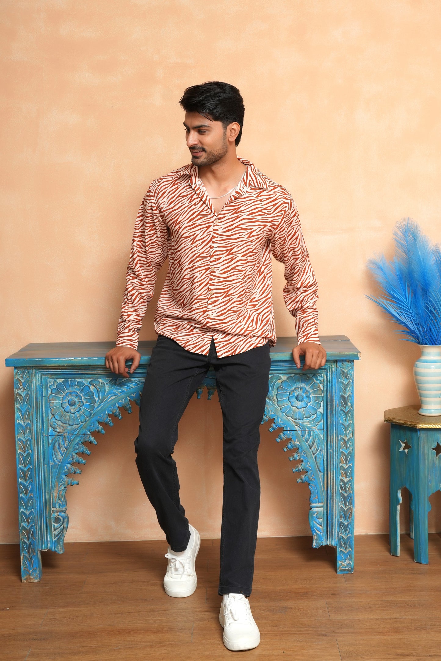 Full Sleeve Shirt for Men – Lightweight Tropical Cruise Style